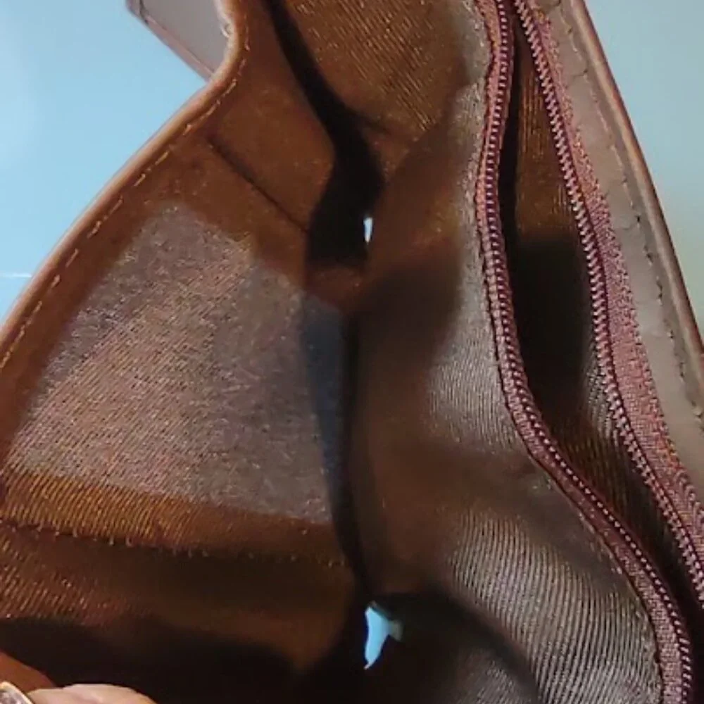 DICKIES TRIFOLD WALLET ID WIONDOW 4 CARD SLOTS ZIPPERED POCKET INSIDE BILLFOLD